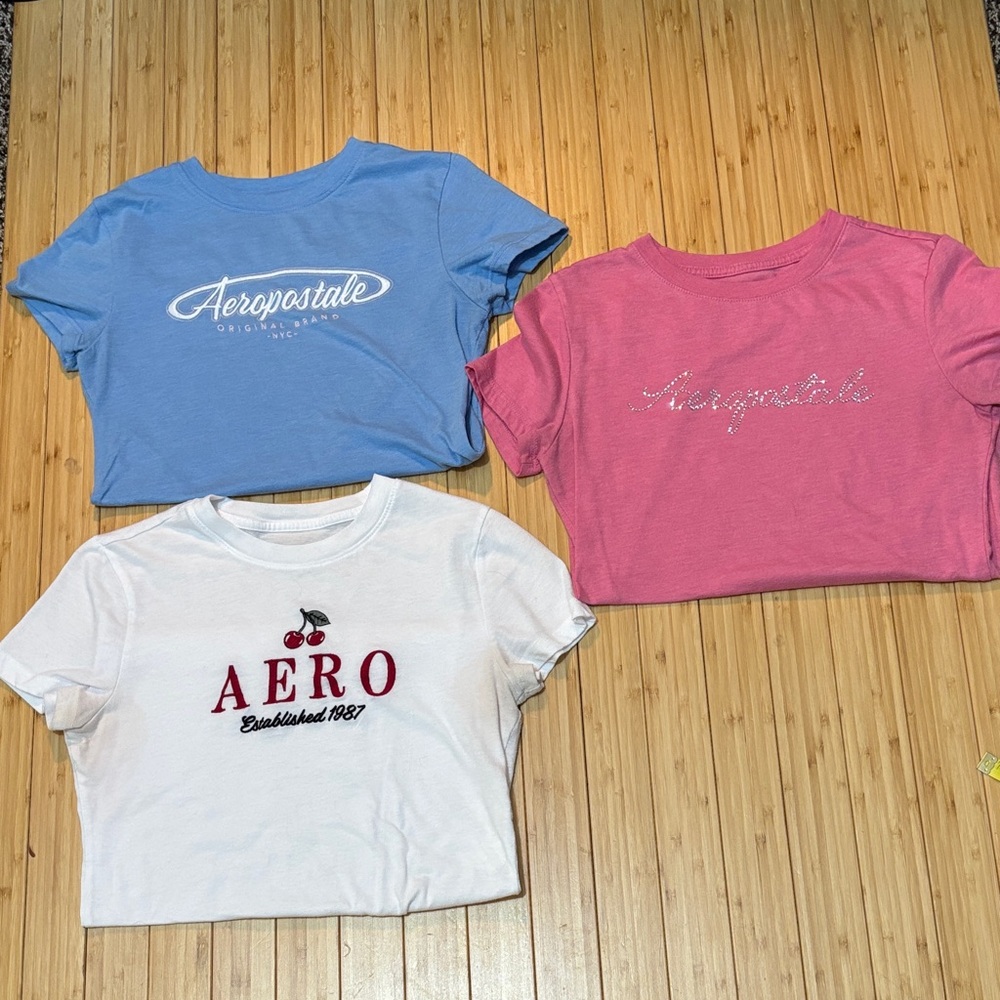 Bundle of 3 Aeropostale tees. Size S.